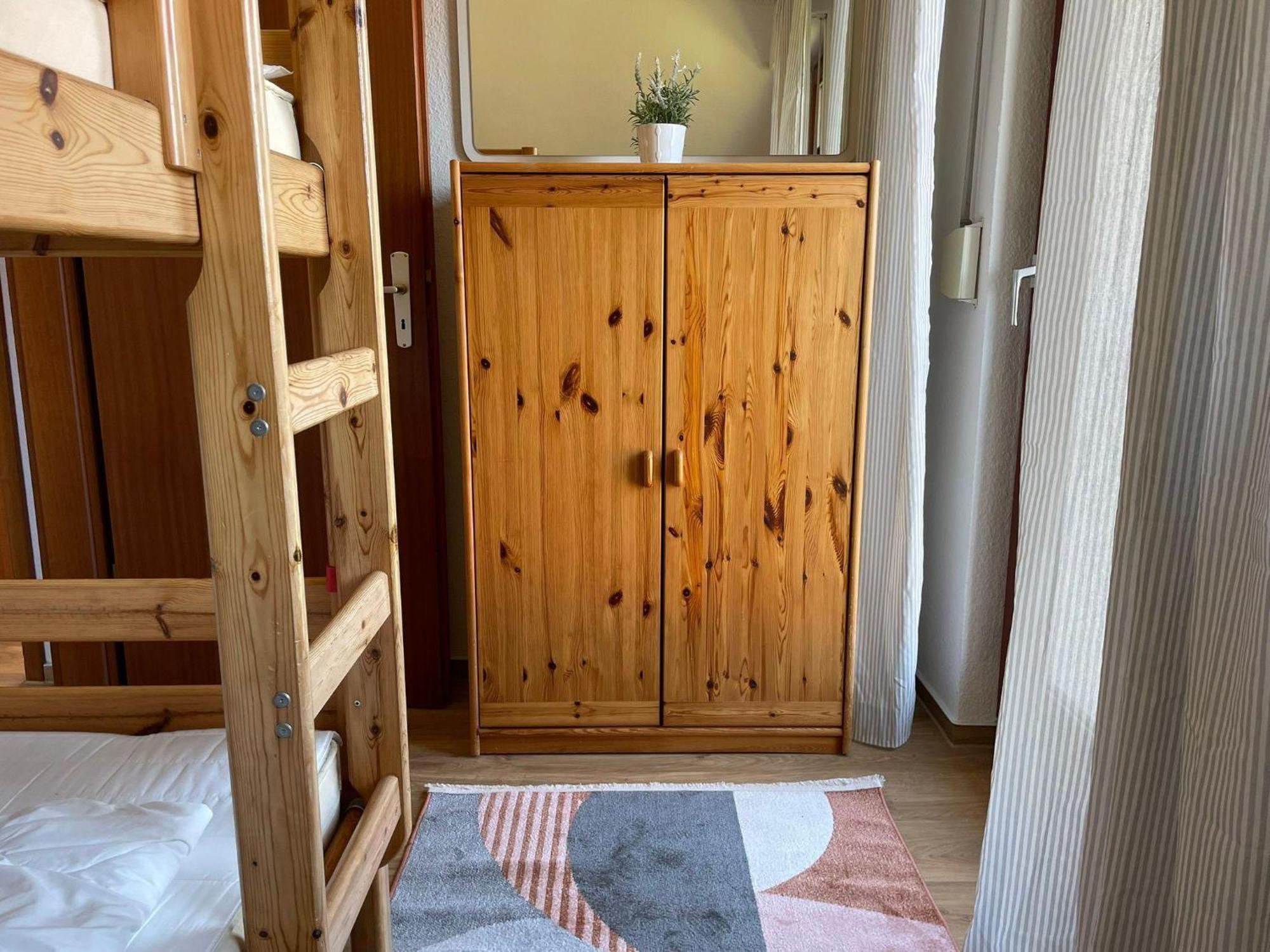 Ferienwohnung-Nils-Holgerson-Mit-Balkon-Zwischen-Strand-Wald-Wiese-Im-Suedosten-Der-Insel-Ruegen Gustow  外观 照片